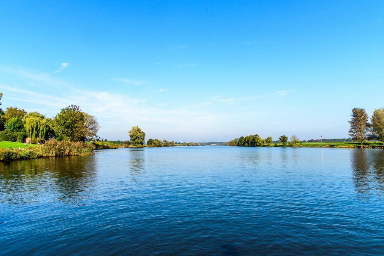 Vakantie Aan De Maas Broekhuizen  Экстерьер фото
