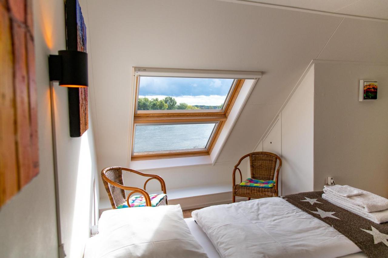 Vakantie Aan De Maas Broekhuizen  Экстерьер фото